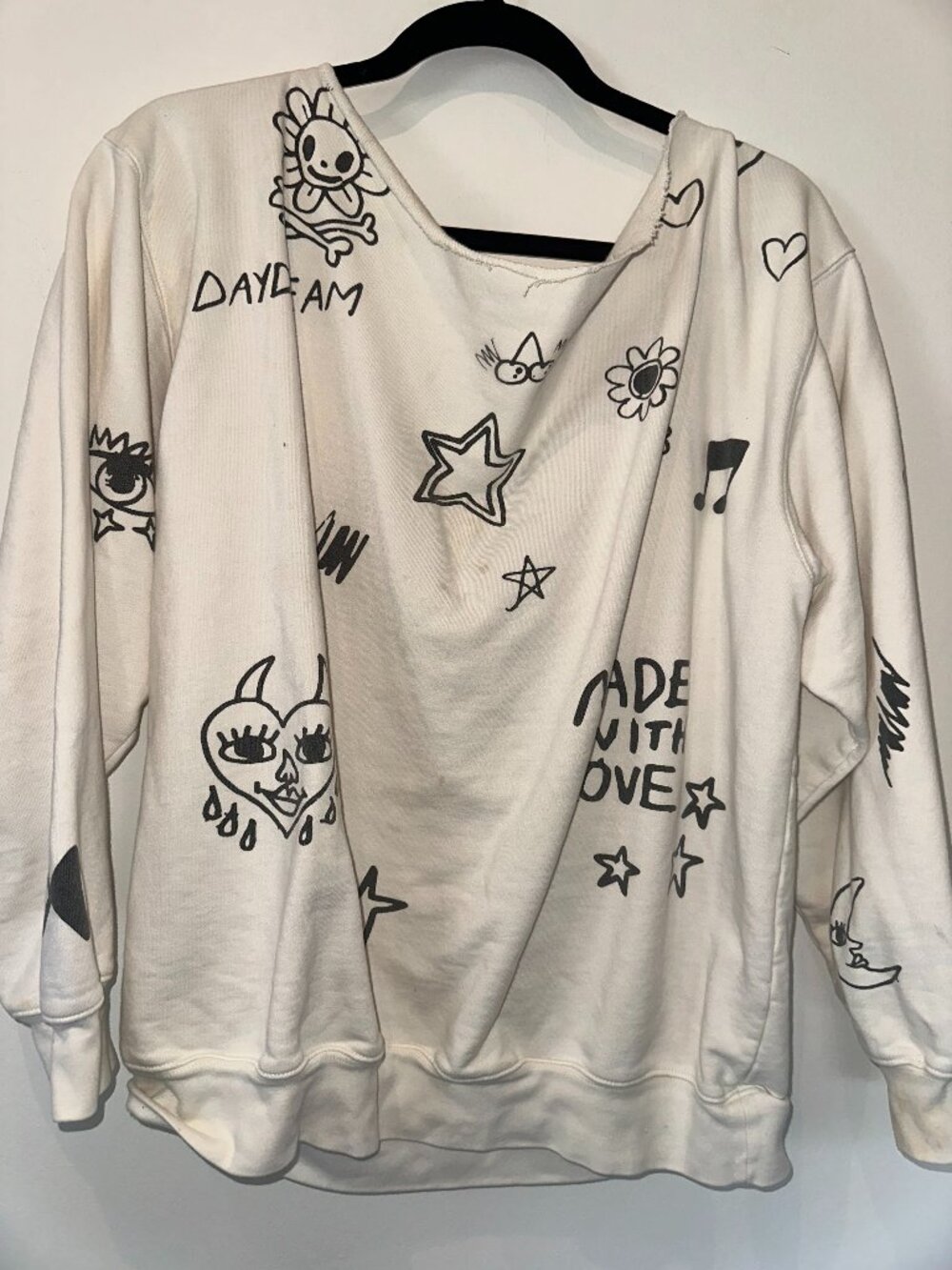 Mayfair Group Off-The-Shoulder Graphic Sweatshirt "Bye For Now" Cream